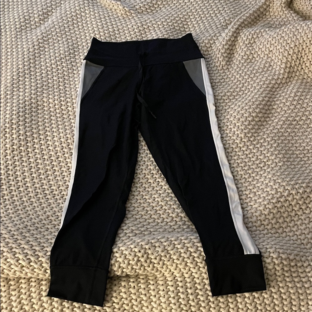aerie Black Capri Leggings with White Side Stripes